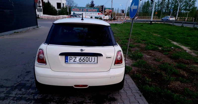 MINI ONE cena 16900 przebieg: 214459, rok produkcji 2009 z Puszczykowo małe 56